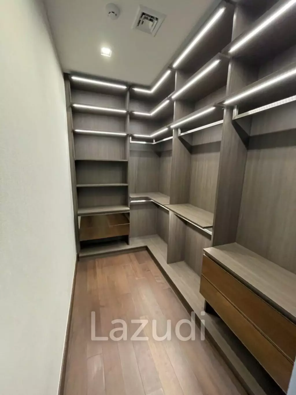 Q1 Sukhumvit: The Pinnacle of Ultra-Luxury Living at BTS Nana