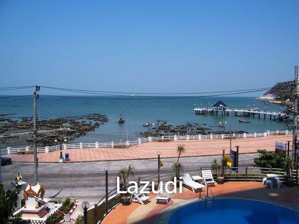 Pool, Ocean, Mountain view 70sqm, Studio.