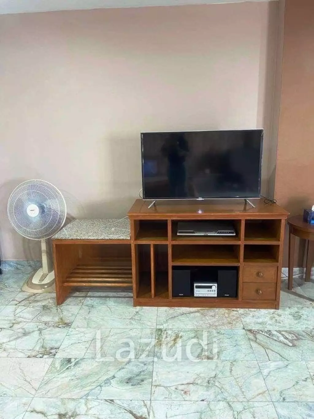 Pool, Ocean, Mountain view 70sqm, Studio.
