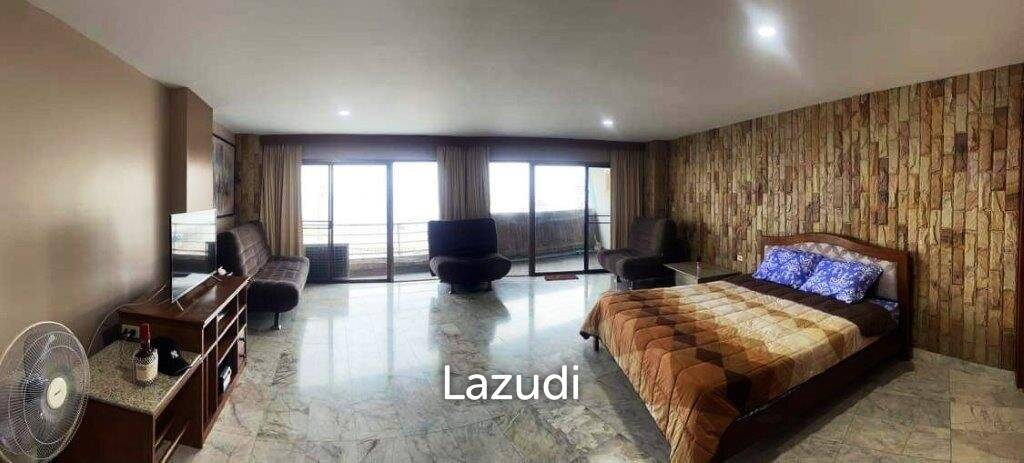 Pool, Ocean, Mountain view 70sqm, Studio.