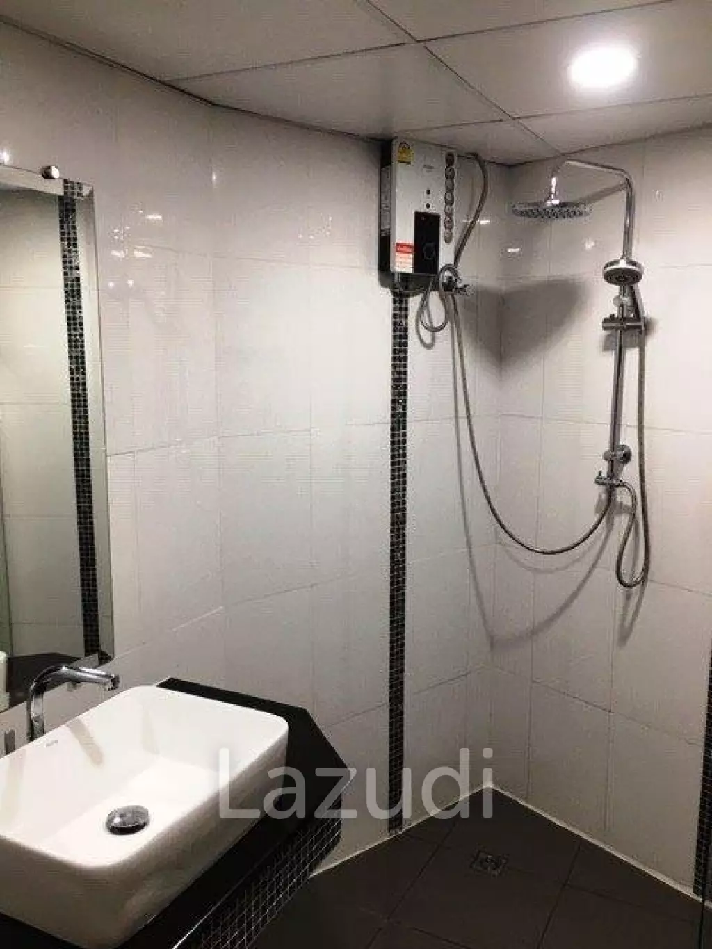 Pool, Ocean, Mountain view 70sqm, Studio.