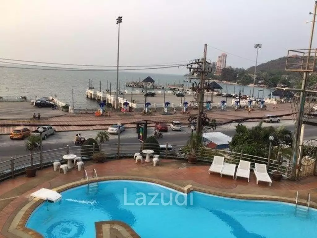 Pool, Ocean, Mountain view 70sqm, Studio.