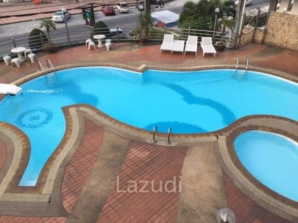 Pool, Ocean, Mountain view 70sqm, Studio.