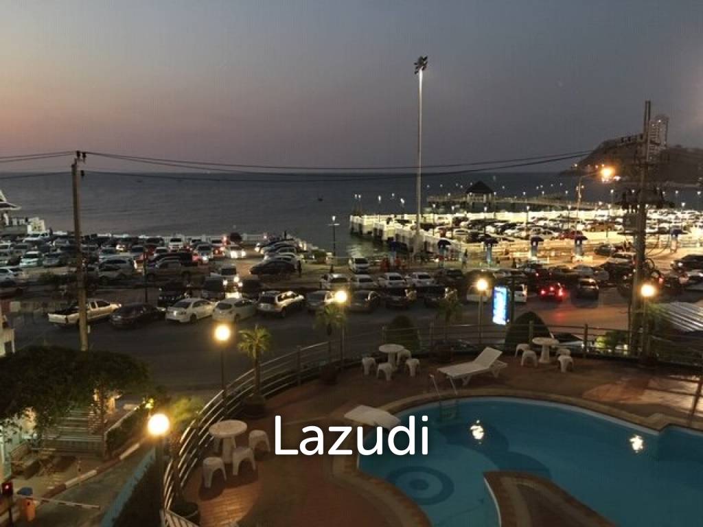 Pool, Ocean, Mountain view 70sqm, Studio.