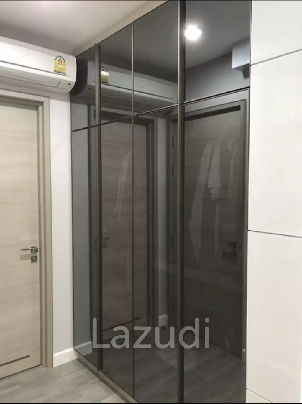 1 Bed 43 Sqm The Room Rama 4 For Sale