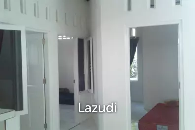 Kost Dekat Bandara Adisutjipto, XT Square, Gembira Loka Zoo dan Universitas Ahmad Dahlan