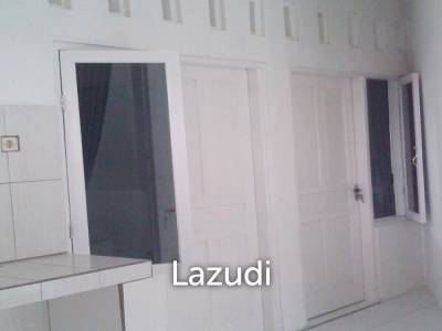 Kost Dekat Bandara Adisutjipto, XT Square, Gembira Loka Zoo dan Universitas Ahmad Dahlan