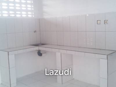 Kost Dekat Bandara Adisutjipto, XT Square, Gembira Loka Zoo dan Universitas Ahmad Dahlan