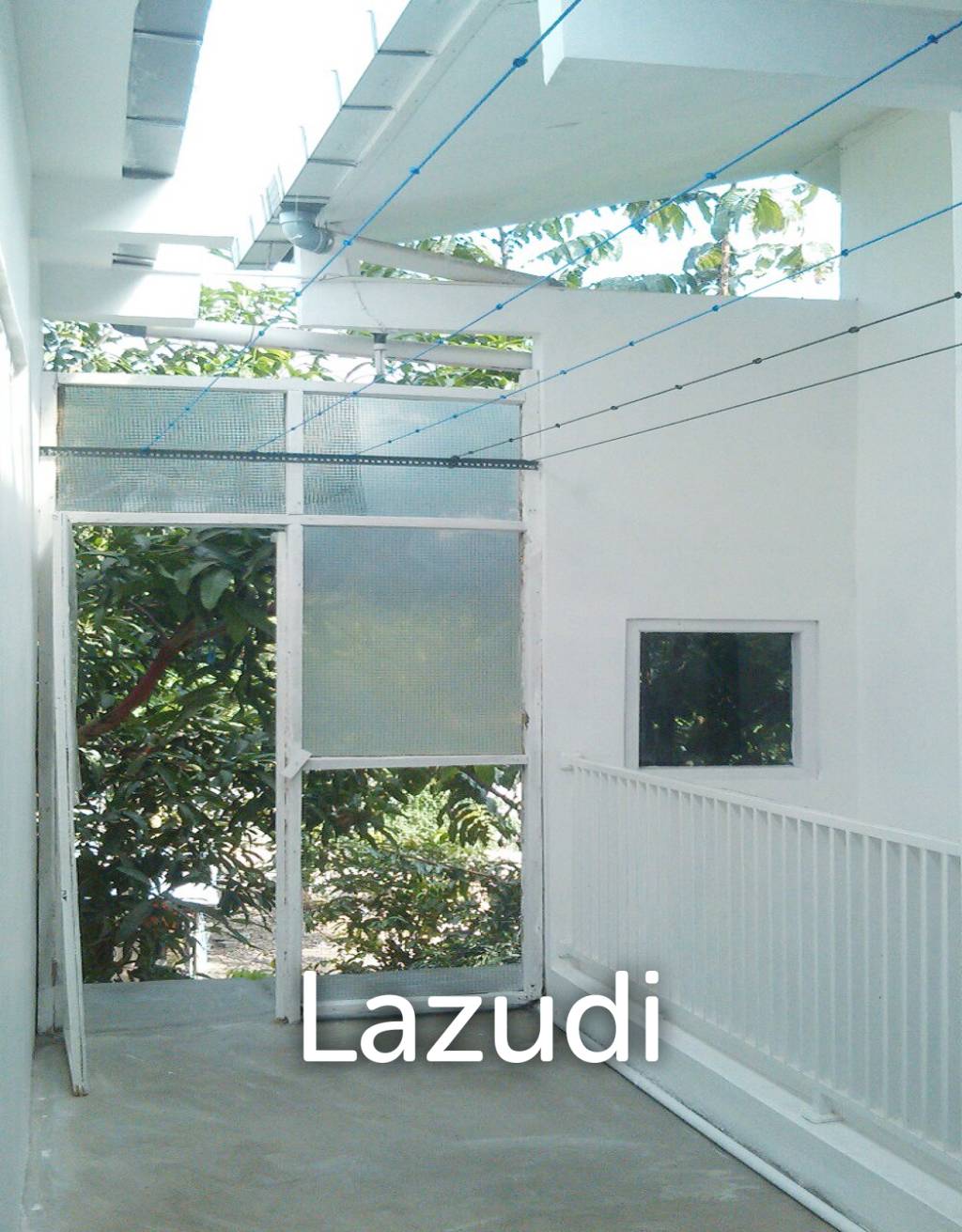 Kost Dekat Bandara Adisutjipto, XT Square, Gembira Loka Zoo dan Universitas Ahmad Dahlan