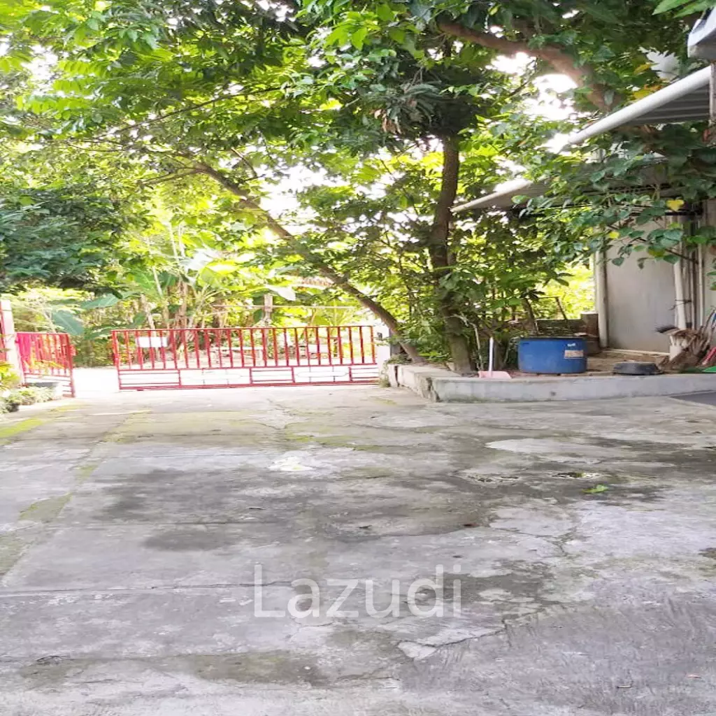 Kost Dekat Bandara Adisutjipto, XT Square, Gembira Loka Zoo dan Universitas Ahmad Dahlan