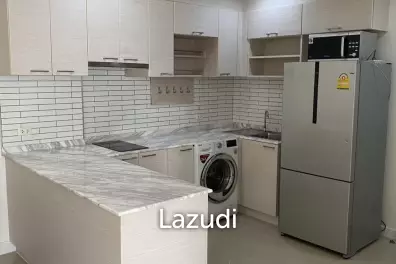 77.3 Sqm 2 Bed 2 Bath Sathorn Plus - By The Garden