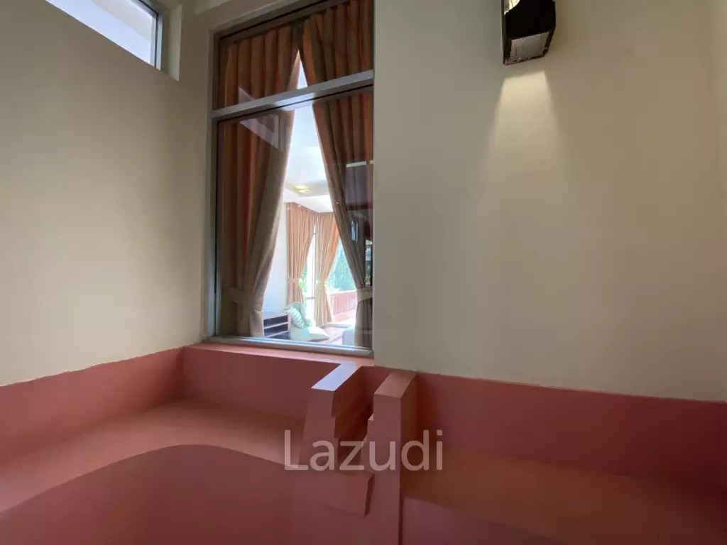 4 Bed 3 Bath 640 SQ.M Nakawari Village