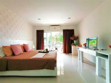 Studio 52SQM Town centre condominiums