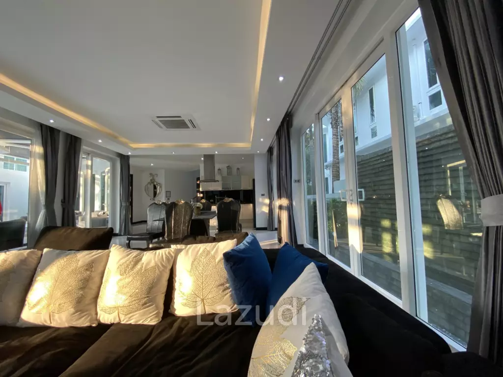 5 bed 450 SQM Palm Oasis Pool Villa