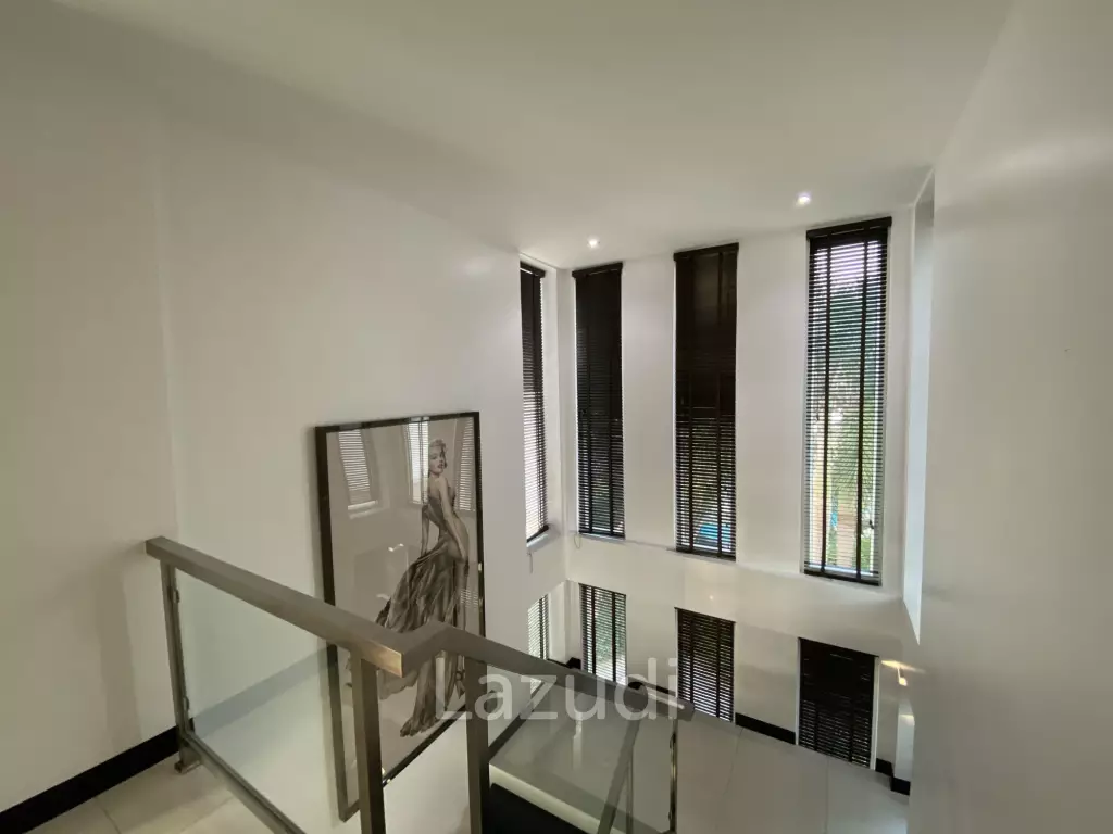 5 bed 450 SQM Palm Oasis Pool Villa