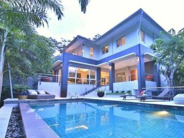 Large Modern 6 Bedroom Pool Villa in Peaceful Maenam
