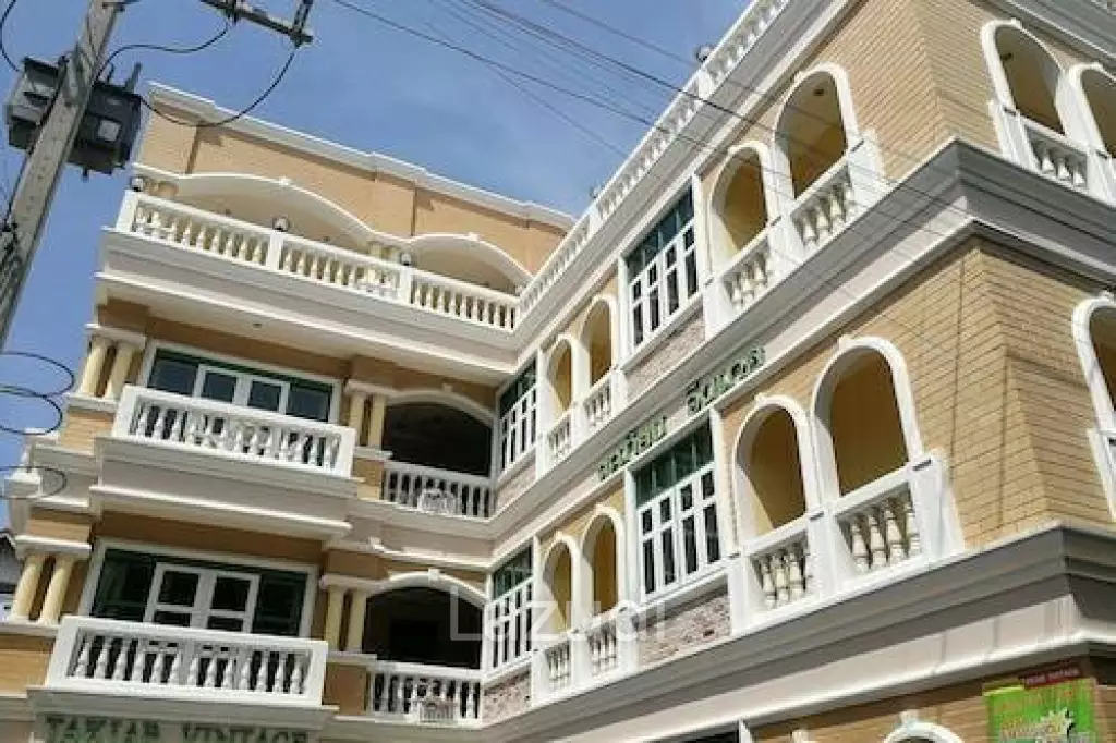 Small hotel near the beach