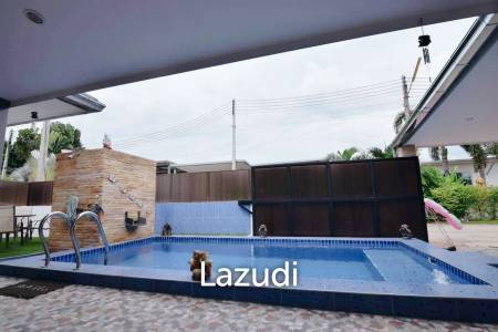 Great location,  Modern 3 Bedroom Pool Villa, 2 minutes to Bluport Shopping mall