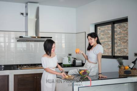6,590,000 thb pool villa/party villa  4 bedrooms 5 bathrooms 300 SWM