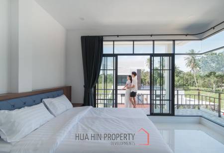 6,590,000 thb pool villa/party villa  4 bedrooms 5 bathrooms 300 SWM