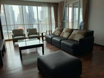 Klass Sarasin rachadumri 2bed 2bath for rent