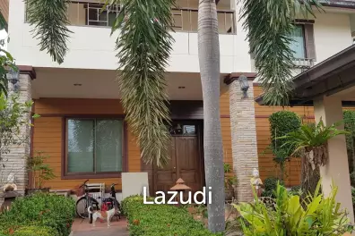 4 Beds 5 Baths Single House at Pattaya