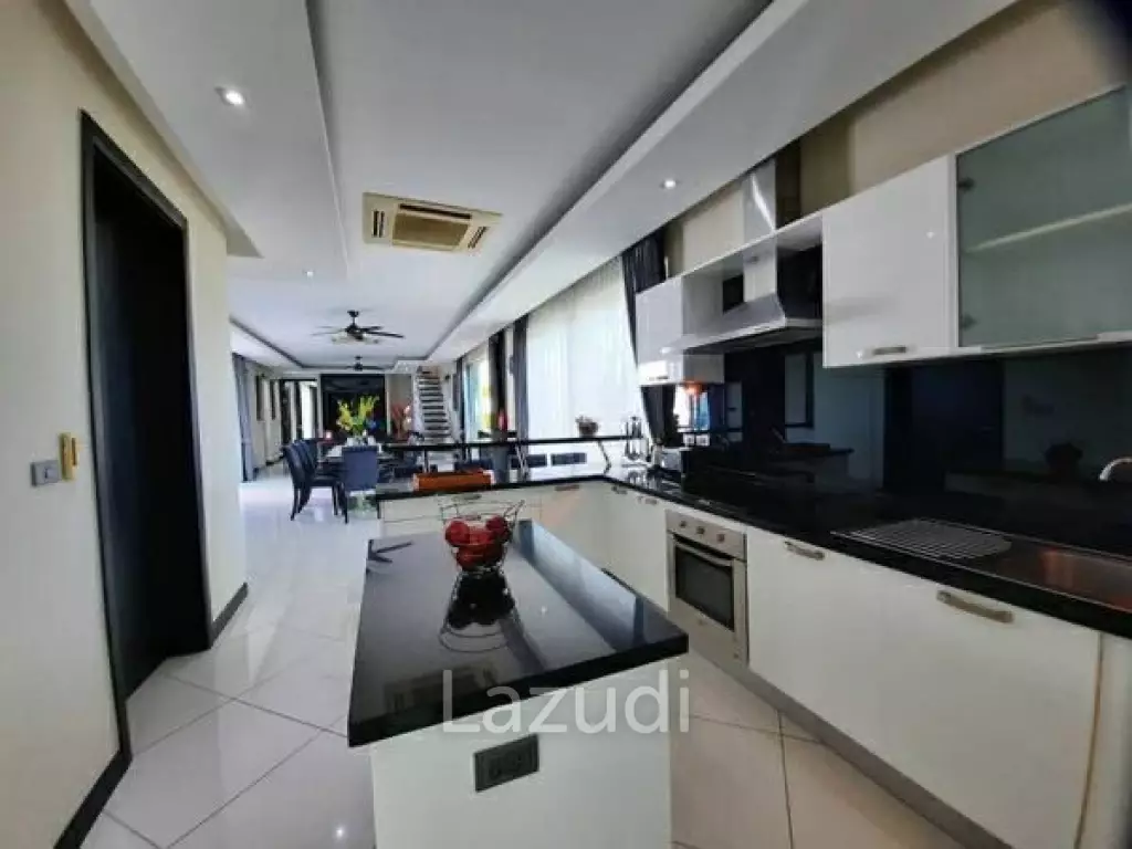 5 Bedroom Luxury Modern Pool Villa near Jomtien