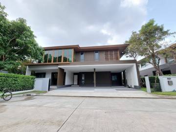 400 Sqm Detached House at Burasiri Pattanakarn For Rent