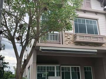 Townhouse for rent at Indy 3 Bang Na km. 7