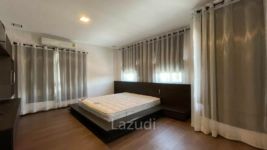 172 Sqm Detached house For sale with tenant at Manthana Bangna KM 7