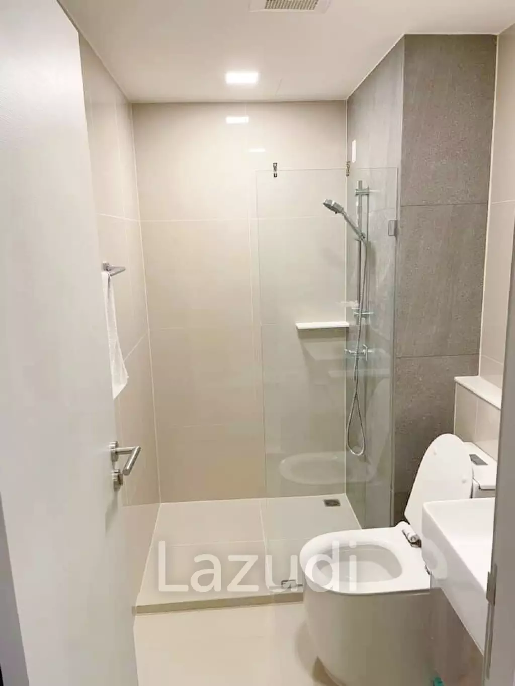 2 Bed 2 Bath 53 SQ.M Quintara Arte Sukhumvit 52