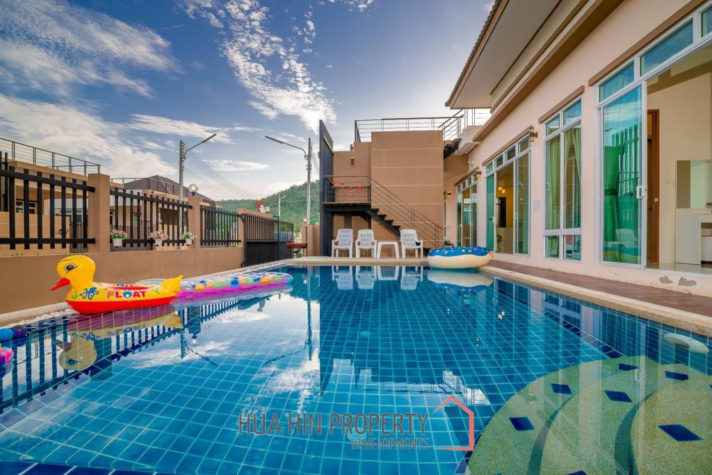 Pool villa with mountain view 3 bed, 3 bathroom