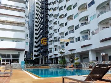 Studio Condo in Grand View Condominium in Na Jomtien C002129