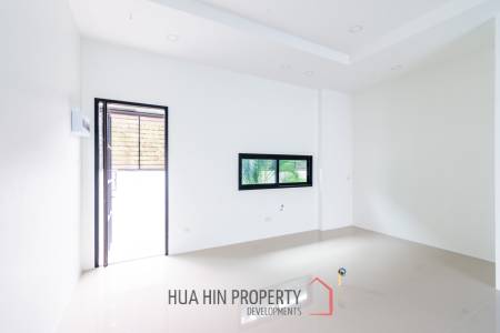 3 Bed 3 Bath 196 SQ.M Huguh Home Pool Villa Cha-Am