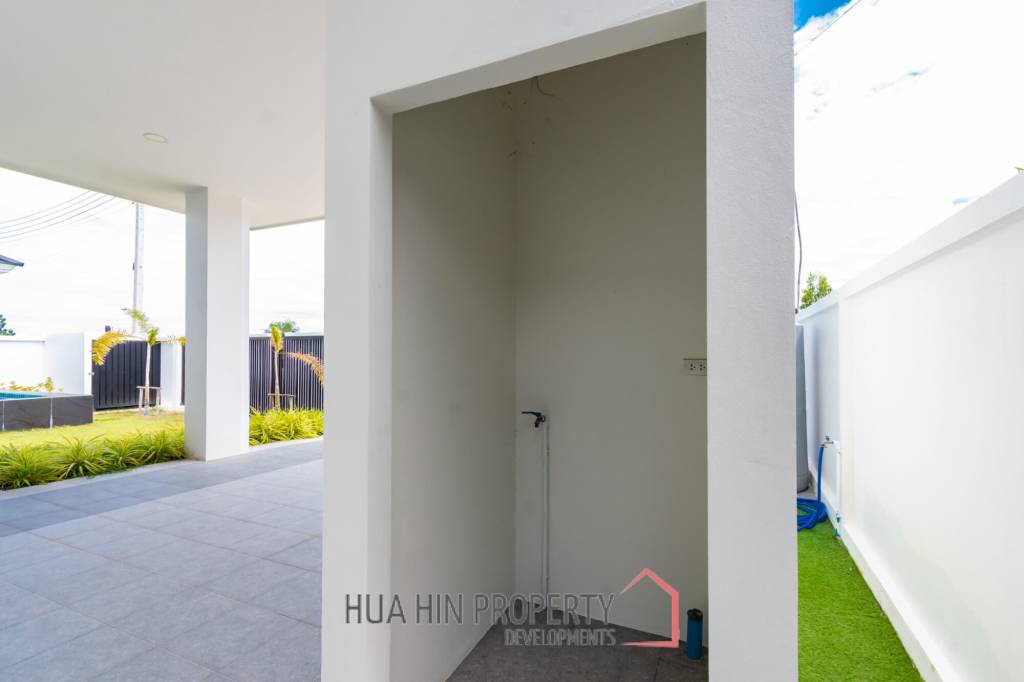 3 Bed 3 Bath 196 SQ.M Huguh Home Pool Villa Cha-Am