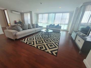 4 Beds Pet friendly apartment for rent in Sathorn