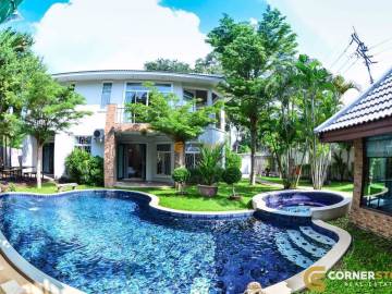 Na Jomtien Beach House
