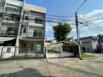 Baan Klang Muang Sukhumvit 77 For Sale