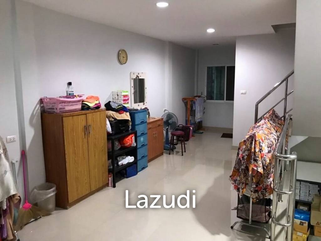 4 Storey Townhouse For Sale in Rama 4
