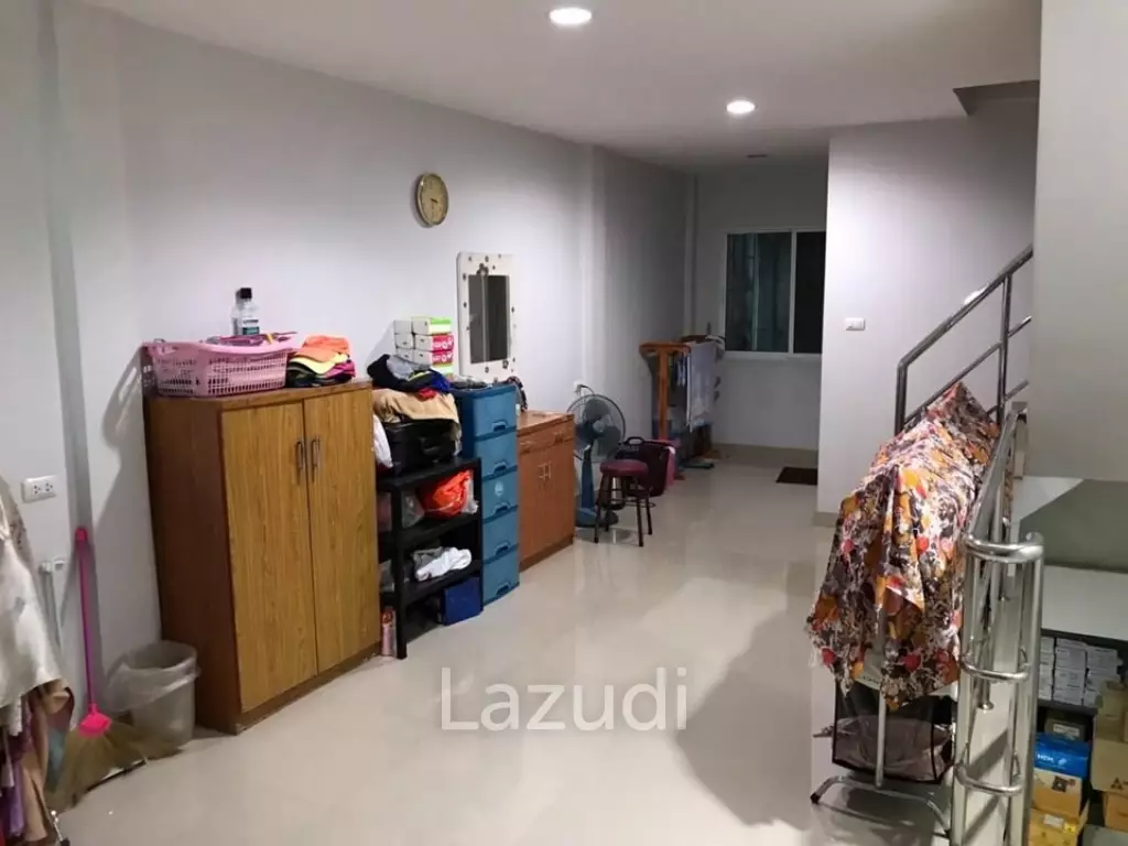 4 Storey Townhouse For Sale in Rama 4