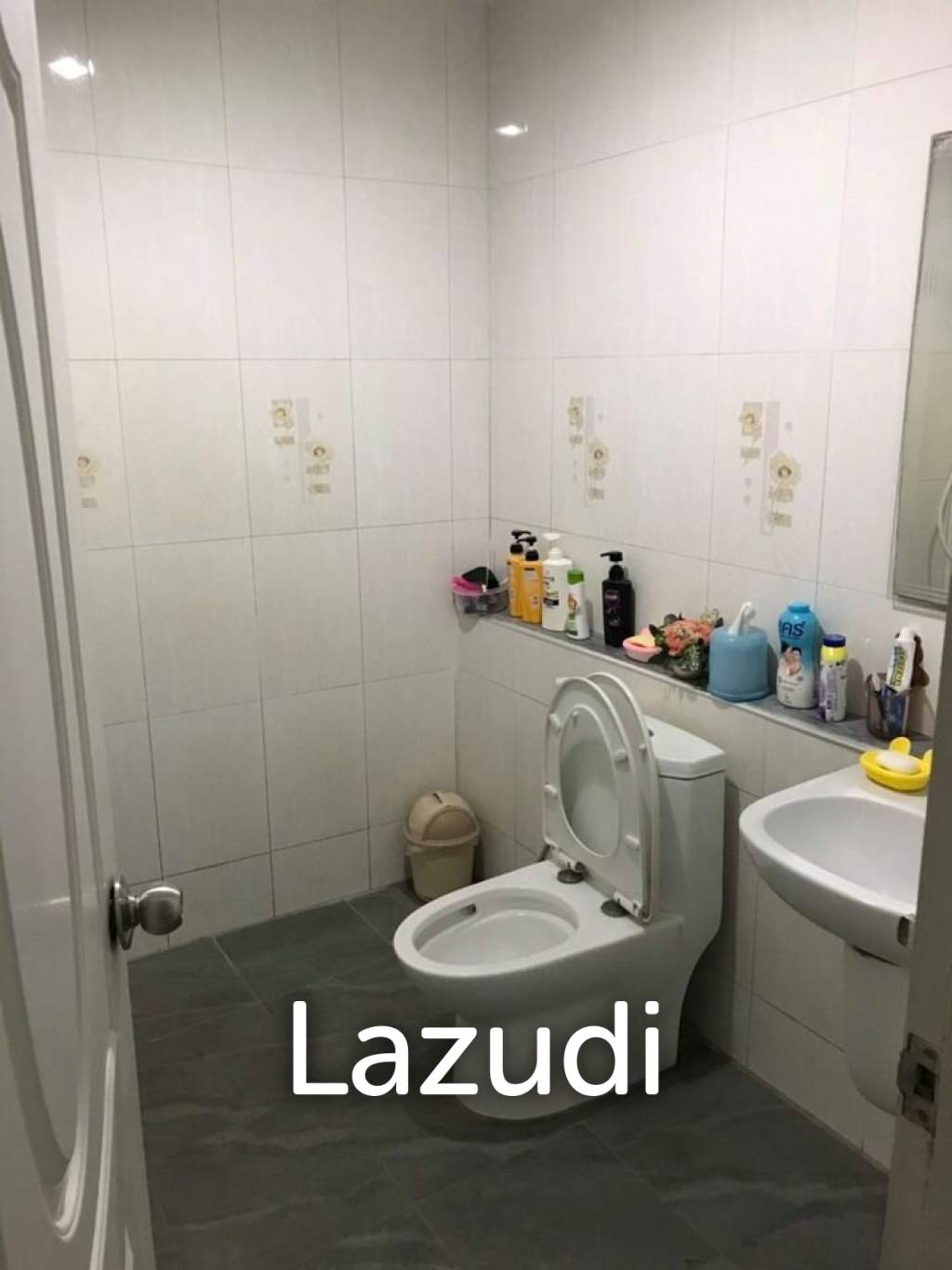 4 Storey Townhouse For Sale in Rama 4