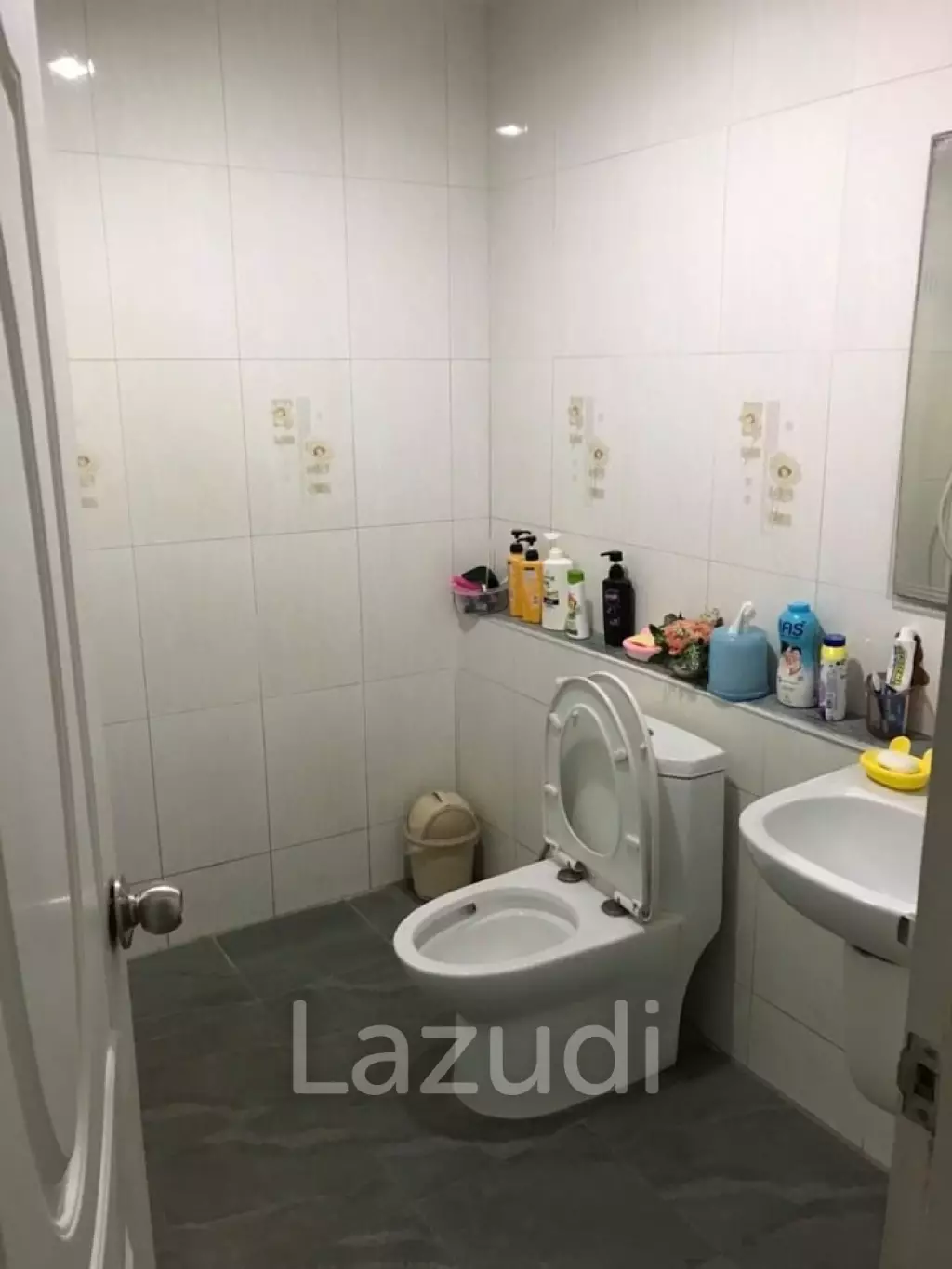 4 Storey Townhouse For Sale in Rama 4