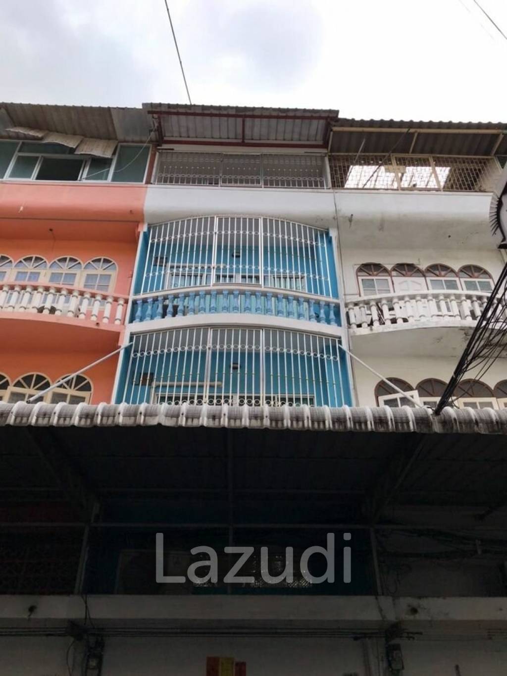 4 Storey Townhouse For Sale in Rama 4