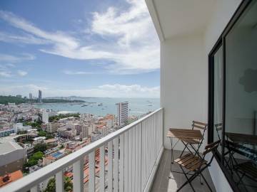 Modern Quality 1 Bedroom Condominium in Central Pattaya