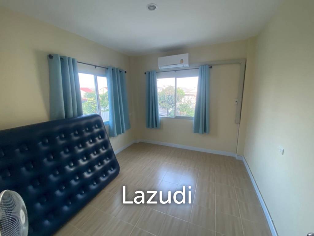 3 Beds Detached House For Sale in Sukhumvit 101/1