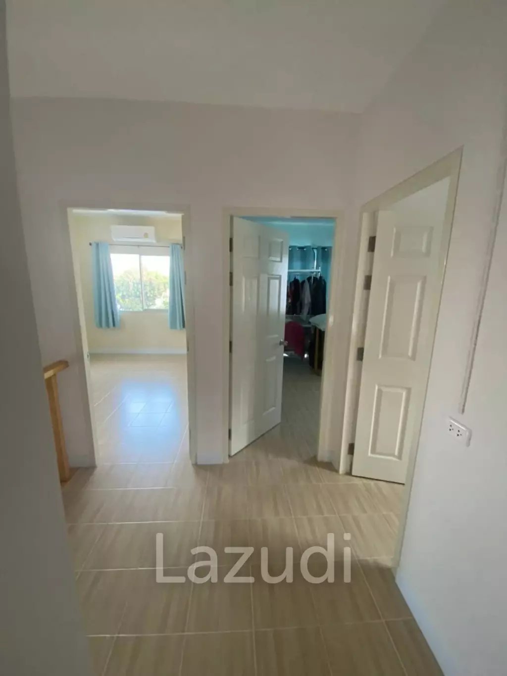 3 Beds Detached House For Sale in Sukhumvit 101/1