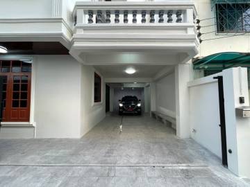 3 Storey Detached House For Sale in Charoen Nakhon