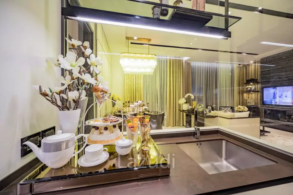 82 sqm 2 Bed Condo on 26F at The Bangkok Thonglor, Khlong Tan Nuea