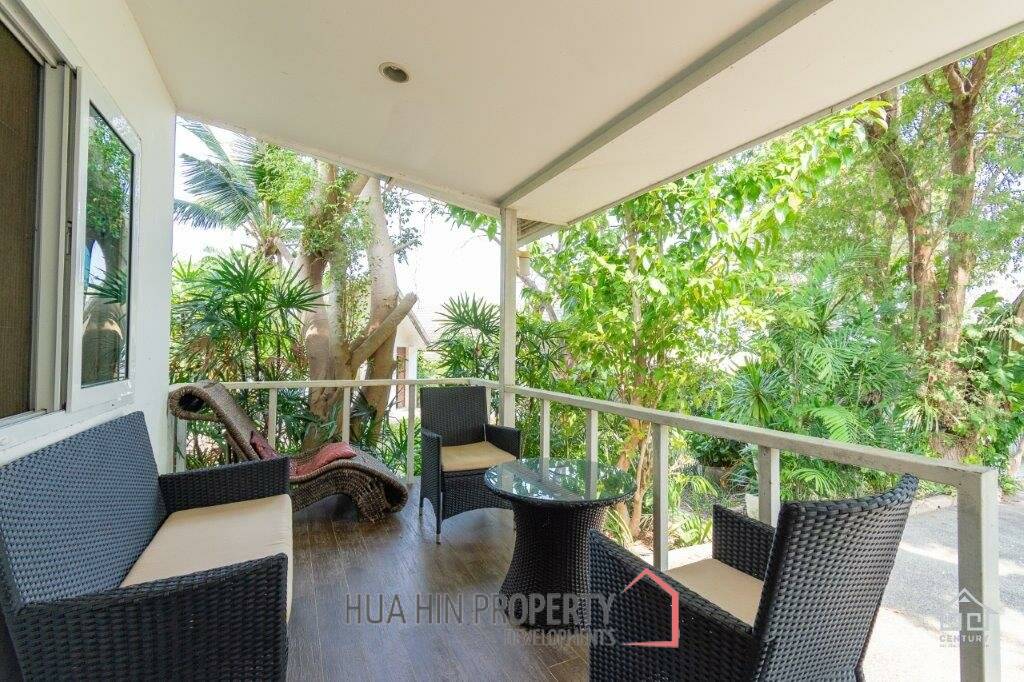 Luxury Family Pool Villa On Golf Course