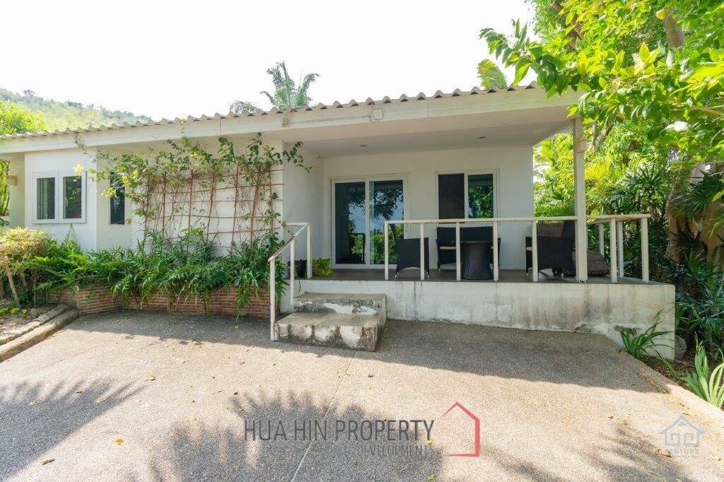 Luxury Family Pool Villa On Golf Course